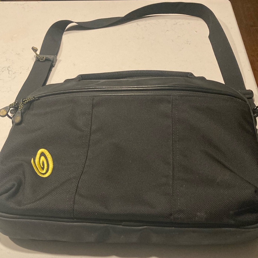 TIMBUK2 laptop case
